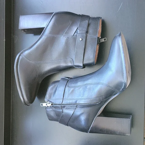 Madewell Black Leather Boots - Picture 1 of 12